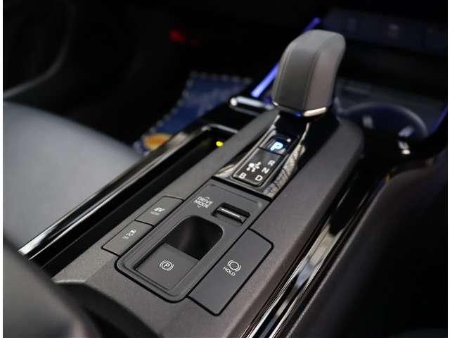 トヨタ プリウス ２．０ Ｚ R5年 (関東) 99