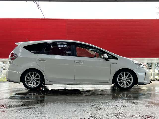 トヨタ プリウスΑ １．８ Ｓ ツーリングセレクション H27年 (関東) 99