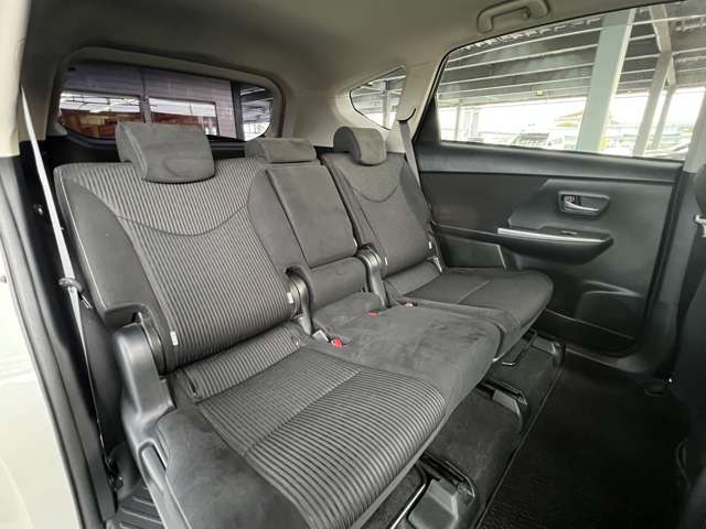トヨタ プリウスΑ １．８ Ｓ ツーリングセレクション H27年 (関東) 99