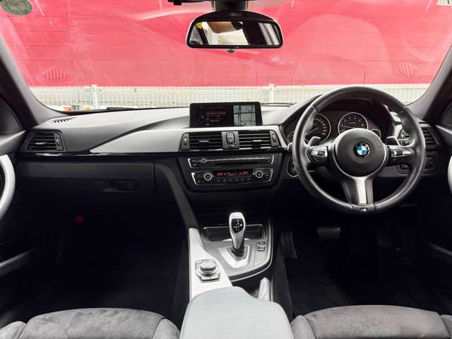 ＢＭＷ ３シリーズ ３２０ｉ　Ｍスポーツ H25年 (関東) 99