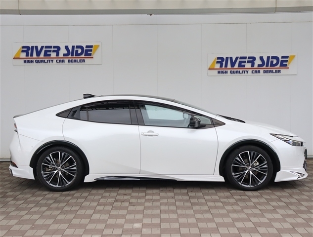 トヨタ プリウス ２．０ Ｚ R5年 (関東) 99
