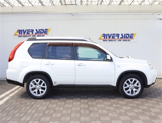 日産 エクストレイル ２．０ ２０ＸＴ ４ＷＤ H24年 (関東) 99