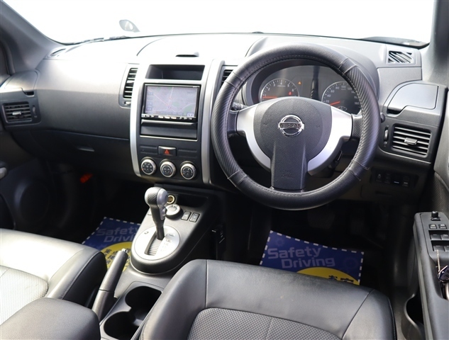 日産 エクストレイル ２．０ ２０ＸＴ ４ＷＤ H24年 (関東) 99