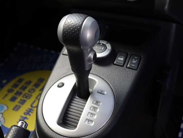 日産 エクストレイル ２．０ ２０ＸＴ ４ＷＤ H24年 (関東) 99