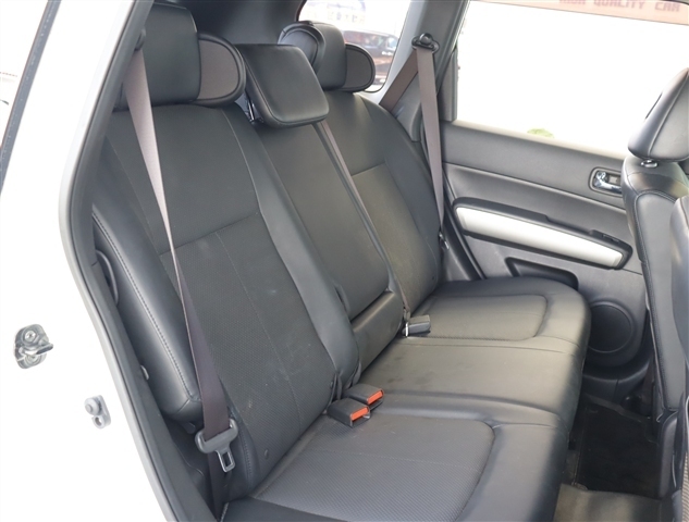 日産 エクストレイル ２．０ ２０ＸＴ ４ＷＤ H24年 (関東) 99