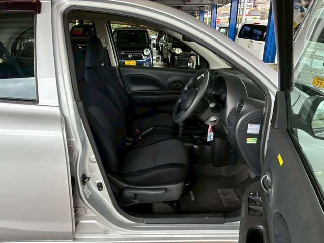 日産 マーチ １．２ １２Ｓ Ｖパッケージ H25年 (九州・沖縄) 99