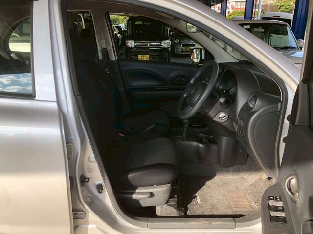 日産 マーチ １．２ １２Ｓ Ｖパッケージ H25年 (九州・沖縄) 99