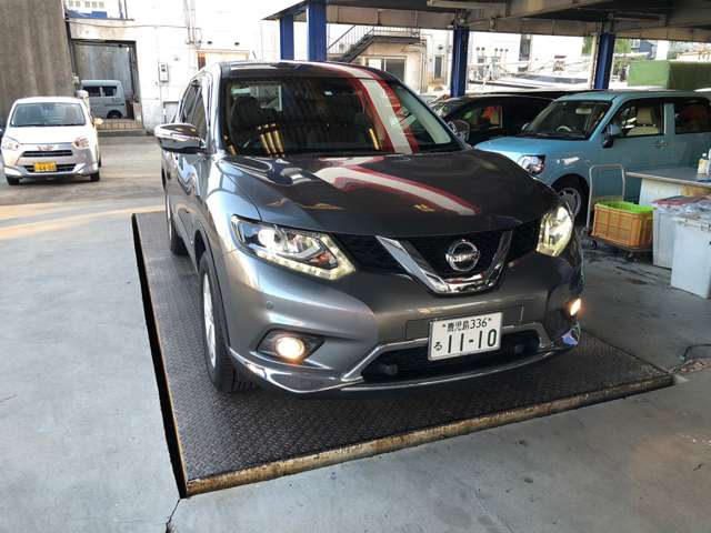 日産 エクストレイル　ハイブリッド ２．０ ２０Ｘ ハイブリッド エマージェンシーブレーキパッケージ ４ＷＤ H28年 (九州・沖縄) 99