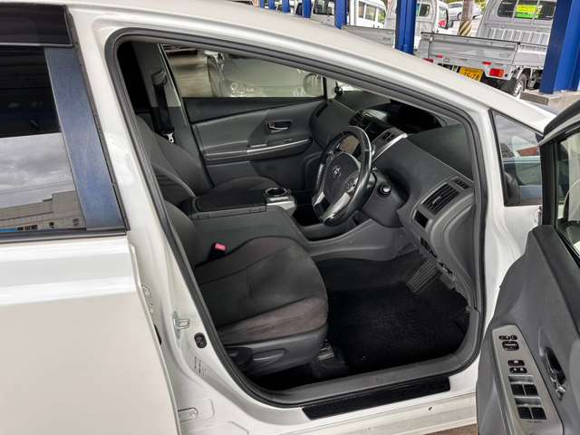 トヨタ プリウスΑ １．８ Ｓ ツーリングセレクション H26年 (九州・沖縄) 99