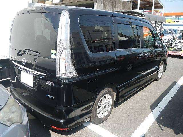 日産 セレナ ２．０ ハイウェイスター Ｖセレクション＋ＳＡＦＥＴＹ Ｓ－ＨＹＢＲＩＤ アドバンストセーフティ ＰＫＧ H27年 (九州・沖縄) 99