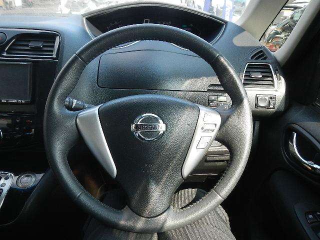 日産 セレナ ２．０ ハイウェイスター Ｖセレクション＋ＳＡＦＥＴＹ Ｓ－ＨＹＢＲＩＤ アドバンストセーフティ ＰＫＧ H27年 (九州・沖縄) 99