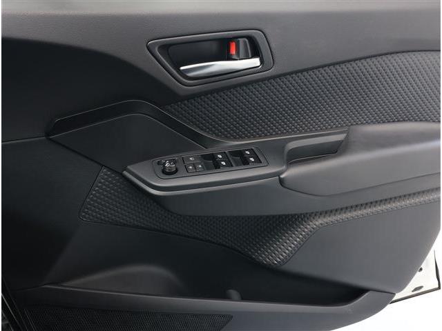 トヨタ Ｃ−ＨＲ ハイブリッド １．８ Ｓ ＬＥＤ パッケージ H30年 (東海) 99