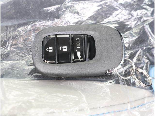 ホンダ ヴェゼル １．５ Ｅ：ＨＥＶ Ｚ プレイパッケージ R8年 (東海) 99