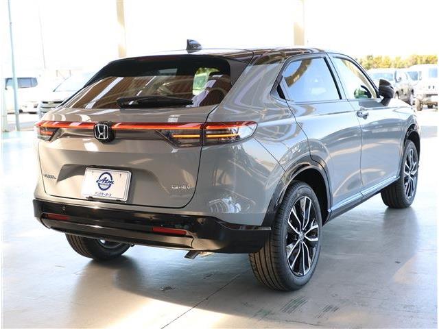 ホンダ ヴェゼル １．５ Ｅ：ＨＥＶ Ｚ プレイパッケージ R8年 (東海) 99