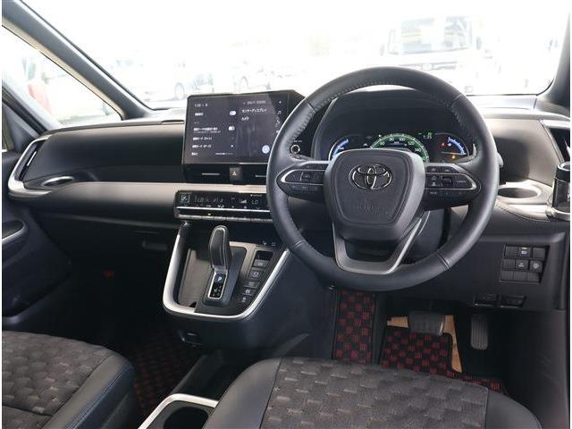 トヨタ ヴォクシー １．８ ハイブリッド Ｓ－Ｚ R7年 (東海) 99