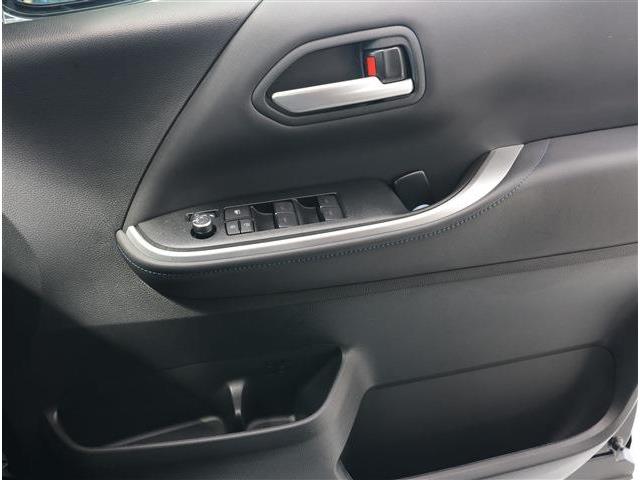 トヨタ ヴォクシー １．８ ハイブリッド Ｓ－Ｚ R7年 (東海) 99
