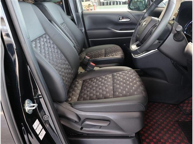 トヨタ ヴォクシー １．８ ハイブリッド Ｓ－Ｚ R7年 (東海) 99