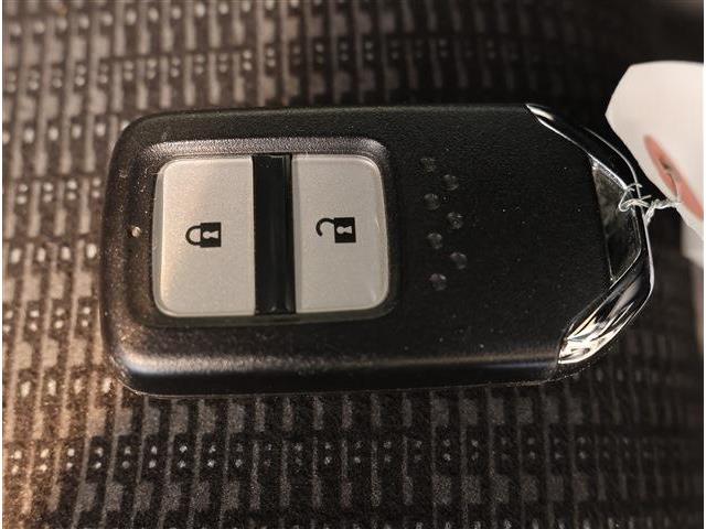 ホンダ フィット １．３ １３Ｇ Ｓパッケージ H28年 (東海) 99