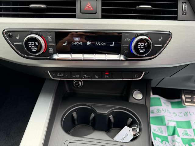 アウディ Ａ４　アバント ２．０ ＴＦＳＩ スポーツ Ｓラインパッケージ H29年 (東海) 99