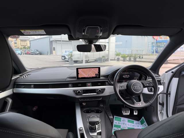アウディ Ａ４　アバント ２．０ ＴＦＳＩ Ｓラインパッケージ H28年 (東海) 99