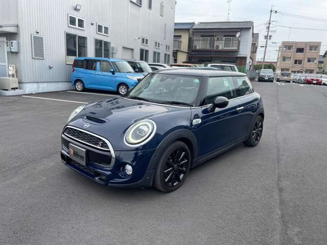 ミニ ミニ クーパーＳ ３ドア ＤＣＴ R1年 (東海) 99