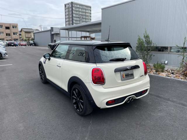 ミニ ミニ クーパーＳ ３ドア ＤＣＴ R1年 (東海) 99