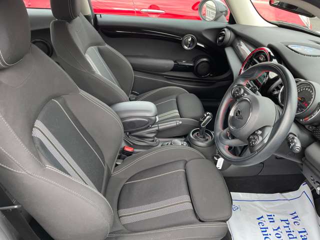 ミニ ミニ クーパーＳ ３ドア ＤＣＴ R1年 (東海) 99