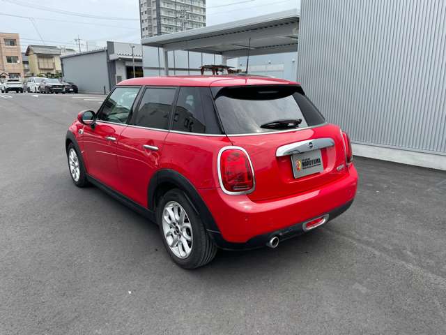 ミニ ミニ クーパー ５ドア ＤＣＴ R1年 (東海) 99