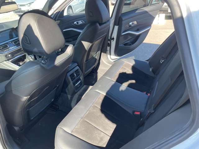 ＢＭＷ ３シリーズ ３２０Ｄ Ｘドライブ Ｍスポーツ ディーゼルターボ ４ＷＤ R3年 (東海) 99