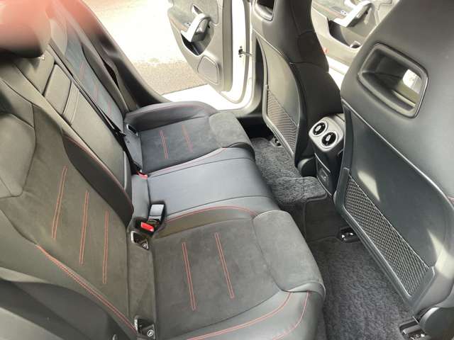 メルセデスベンツ ＣＬＡシューティングブレーク ＣＬＡ２００Ｄ ＡＭＧライン ディーゼルターボ R3年 (東海) 99