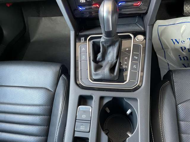 フォルクスワーゲン パサートヴァリアント ＴＤＩ エレガンス アドバンス ディーゼルターボ R3年 (東海) 99