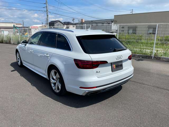 アウディ Ａ４　アバント ４０ ＴＦＳＩ スポーツ Ｓラインパッケージ R1年 (東海) 99