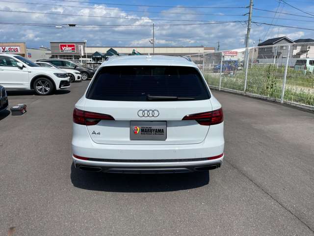 アウディ Ａ４　アバント ４０ ＴＦＳＩ スポーツ Ｓラインパッケージ R1年 (東海) 99