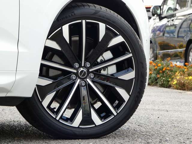 ボルボ ＸＣ６０ ウルトラ Ｔ６ ＡＷＤ プラグイン ハイブリッド ４ＷＤ R7年 (東海) 99