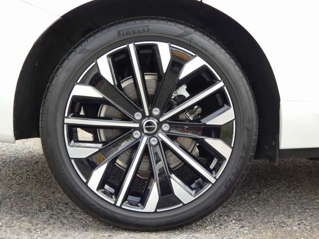 ボルボ ＸＣ６０ ウルトラ Ｔ６ ＡＷＤ プラグイン ハイブリッド ４ＷＤ R7年 (東海) 99