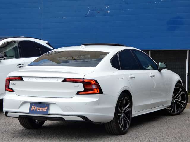 ボルボ Ｓ９０ リチャージ アルティメット Ｔ８ ＡＷＤ プラグイン ハイブリッド ４ＷＤ R6年 (東海) 99