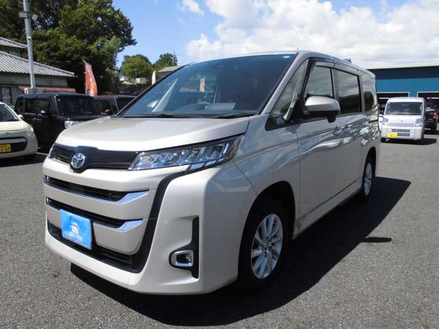 トヨタ ノア ２．０ Ｇ ４ＷＤ R5年 (東海) 99