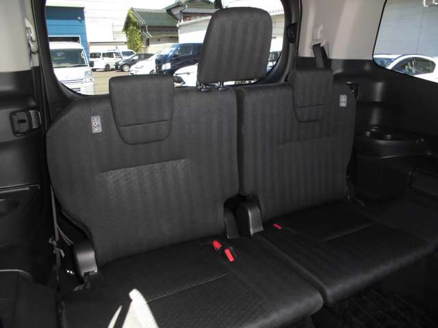 トヨタ ノア ２．０ Ｇ ４ＷＤ R5年 (東海) 99