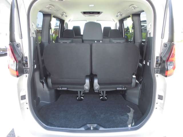 トヨタ ノア ２．０ Ｇ ４ＷＤ R5年 (東海) 99