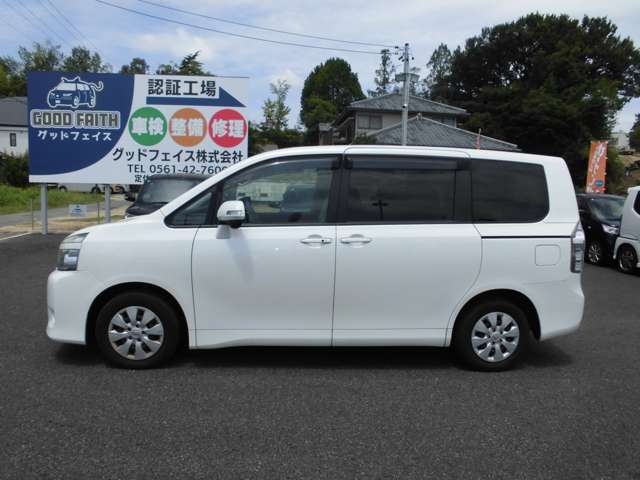 トヨタ ヴォクシー ２．０ Ｘ Ｌエディション H23年 (東海) 99