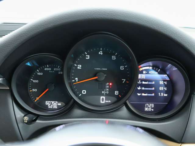 ポルシェ マカン ＰＤＫ ４ＷＤ H30年 (東海) 99