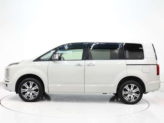 三菱 デリカ　Ｄ：５ ２．２ Ｐ ディーゼルターボ ４ＷＤ R1年 (東海) 99