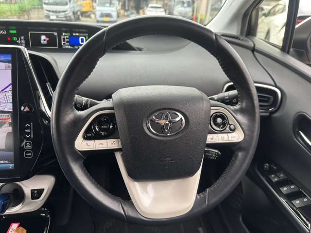 トヨタ プリウスＰＨＶ １．８ Ｓ ナビパッケージ H29年 (関東) 99