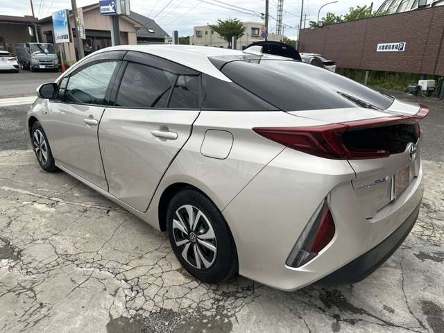 トヨタ プリウスＰＨＶ １．８ Ｓ ナビパッケージ H29年 (関東) 99