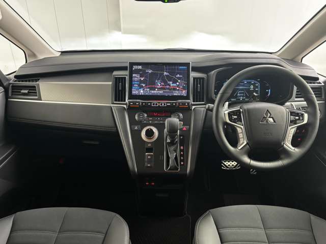 三菱 デリカ　Ｄ：５ ２．２ Ｐ ディーゼルターボ ４ＷＤ R8年 (関東) 99