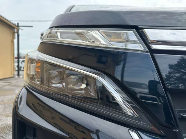 トヨタ ヴォクシー １．８ ハイブリッド ＺＳ 煌 H29年 (関東) 99