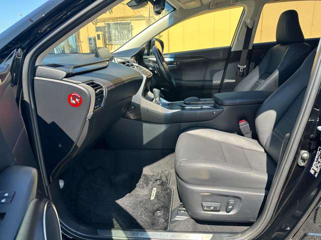 レクサス ＮＸ２００ｔ アーバンスタイル H29年 (関東) 99
