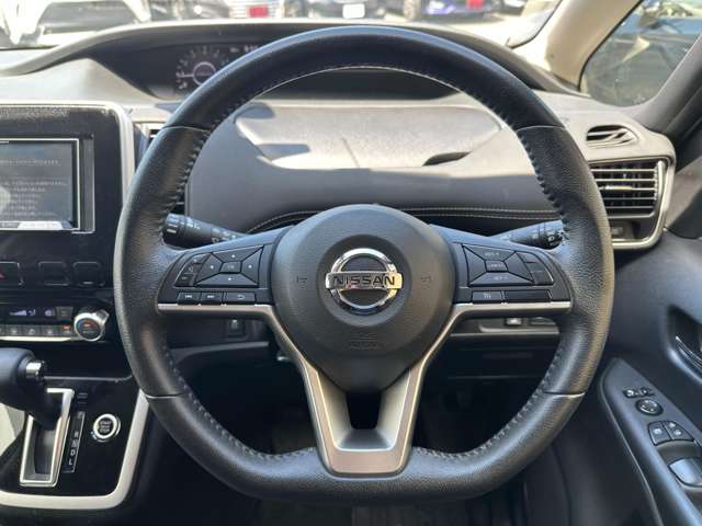 日産 セレナ ２．０ ハイウェイスター Ｖセレクション H29年 (関東) 99