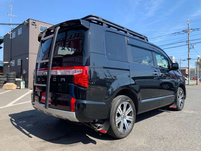 三菱 デリカ　Ｄ：５ ２．２ Ｐ ディーゼルターボ ４ＷＤ R4年 (関東) 99