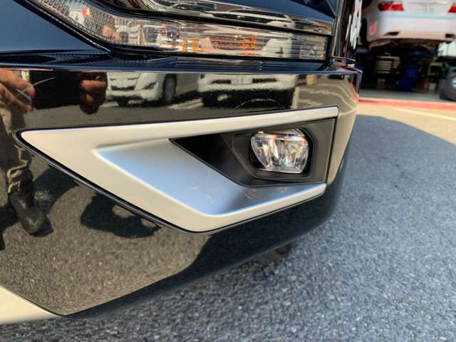 三菱 デリカ　Ｄ：５ ２．２ Ｐ ディーゼルターボ ４ＷＤ R4年 (関東) 99